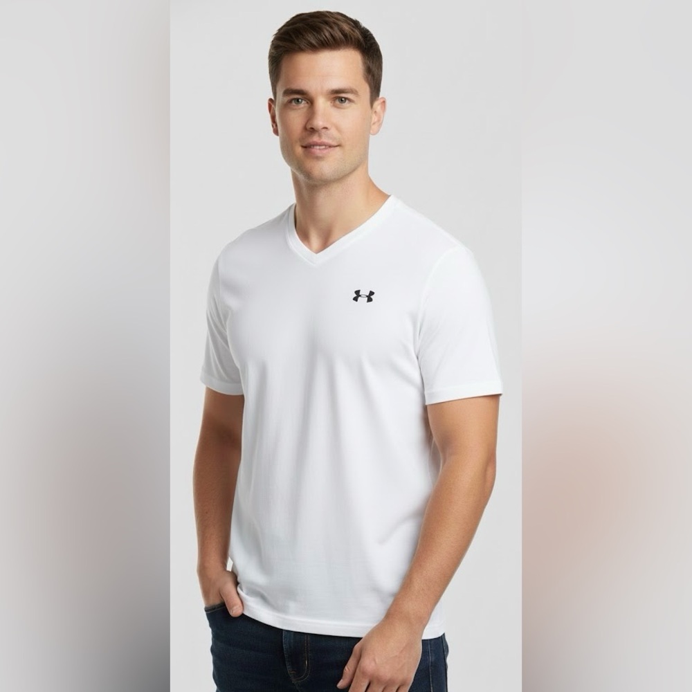 Mens Medium Under Armour Classic White V-Neck Tee with Black Logo